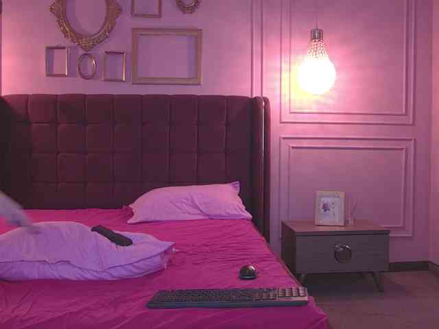 kendall-velvet webcam