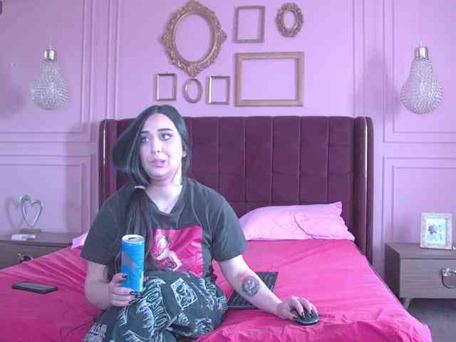 kendall-velvet webcam