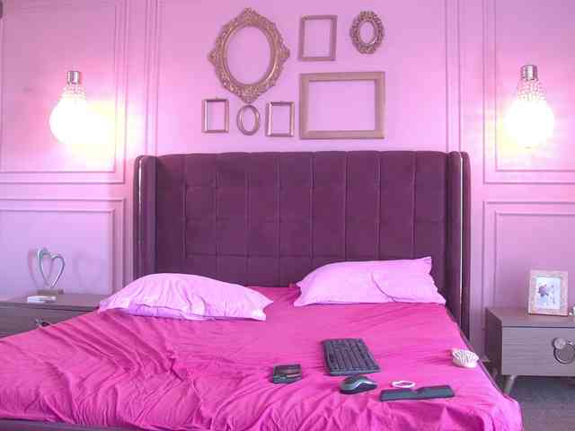 kendall-velvet webcam