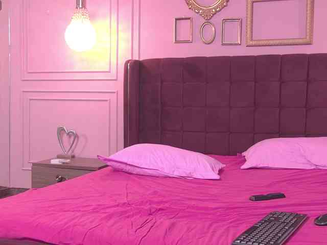 kendall-velvet webcam