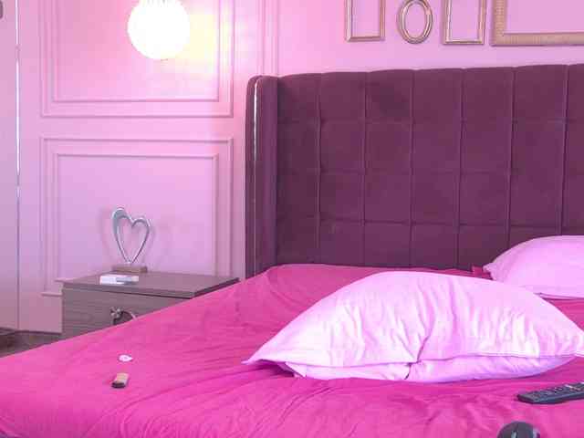 kendall-velvet webcam