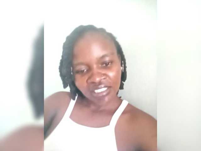 PearlAlis's BongaCams show and profile