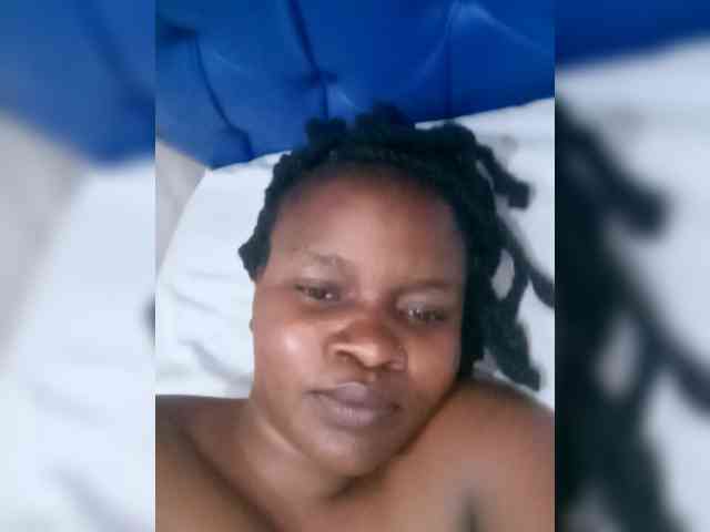 PearlAlis Live Webcam on BongaCams