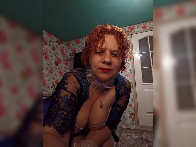 Private-LLIoy live cam preview
