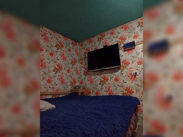 Private-LLIoy live cam preview