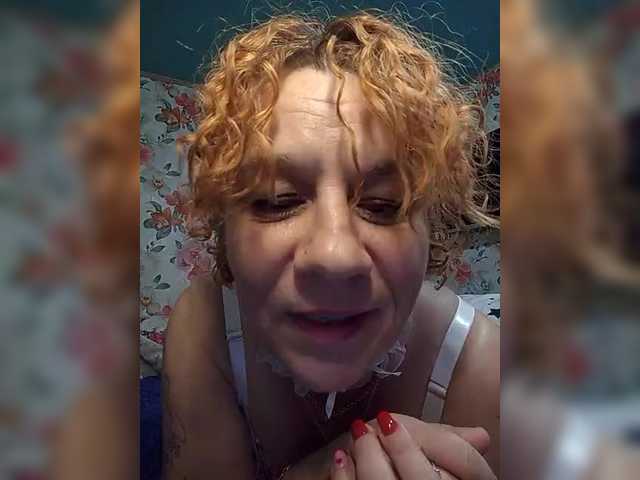 Private-LLIoy live cam preview