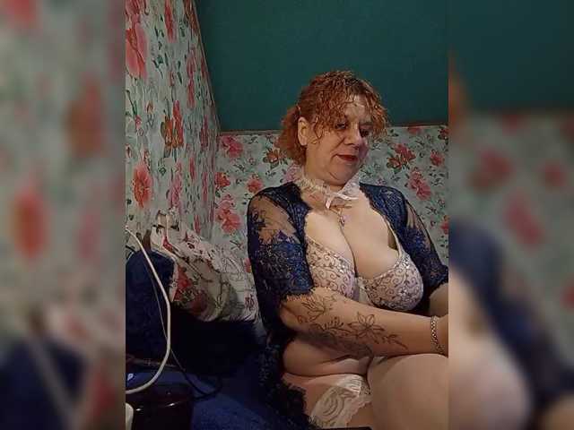 Private-LLIoy live cam preview