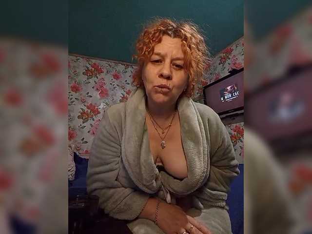 Private-LLIoy live cam preview