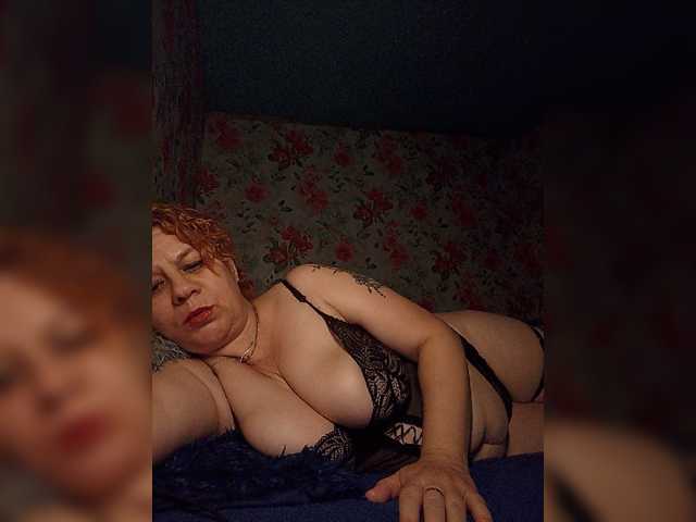 Private-LLIoy live cam preview