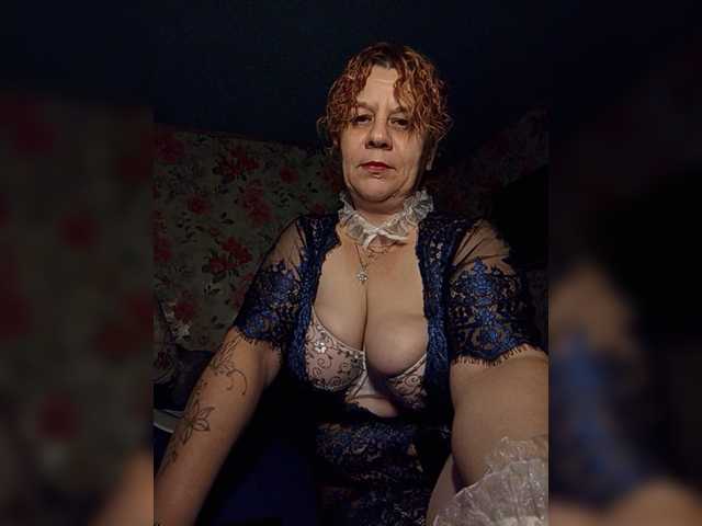 Private-LLIoy live cam preview