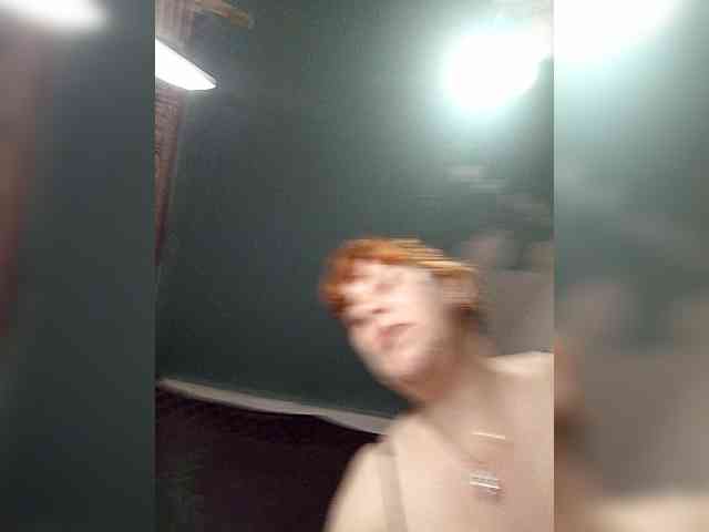 Private-LLIoy webcam