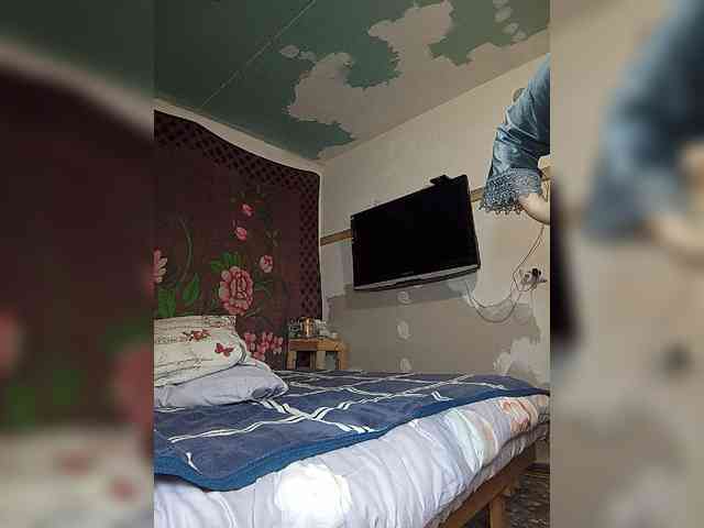 Private-LLIoy webcam