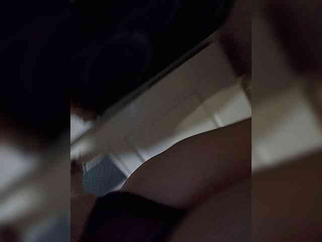 Private-LLIoy webcam