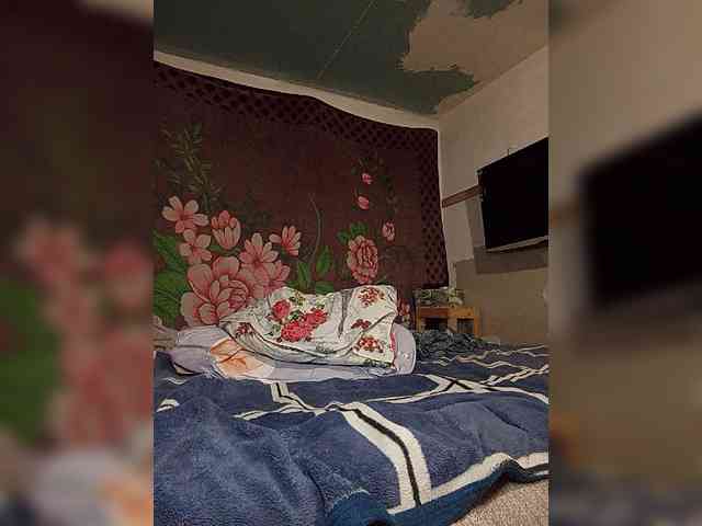 Private-LLIoy webcam