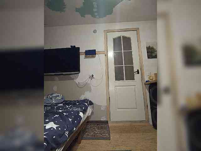 Private-LLIoy webcam