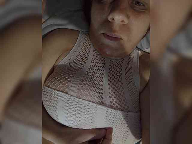 Private-LLIoy webcam