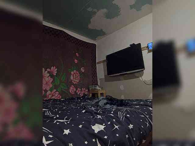 Private-LLIoy webcam