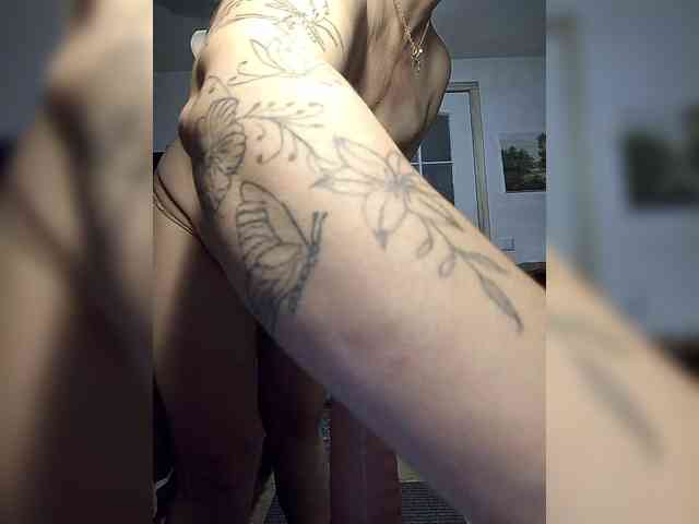 Private-LLIoy webcam