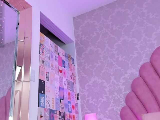 EsmeraldaFox live cam on BongaCams