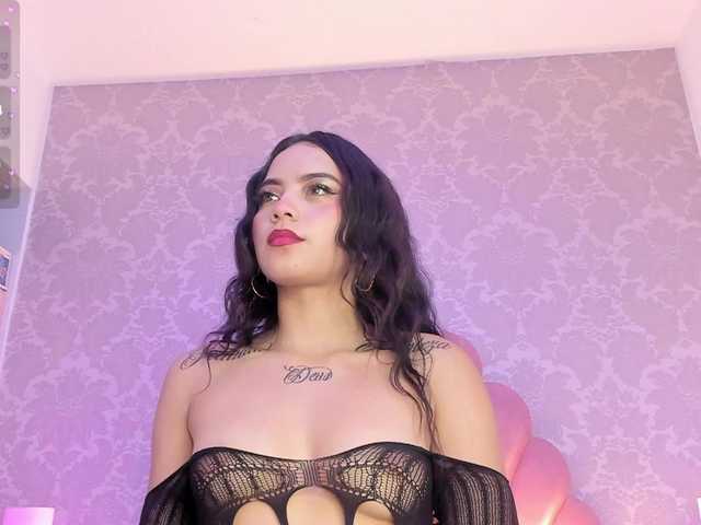 EsmeraldaFox live cam on BongaCams
