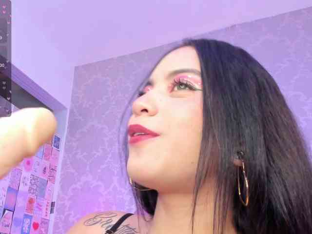 EsmeraldaFox webcam