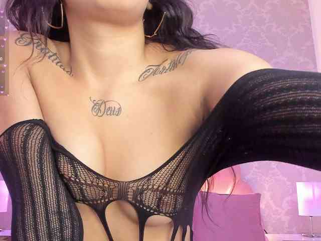 Model: EsmeraldaFox