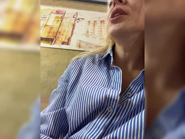 Sara6969 live cam on BongaCams