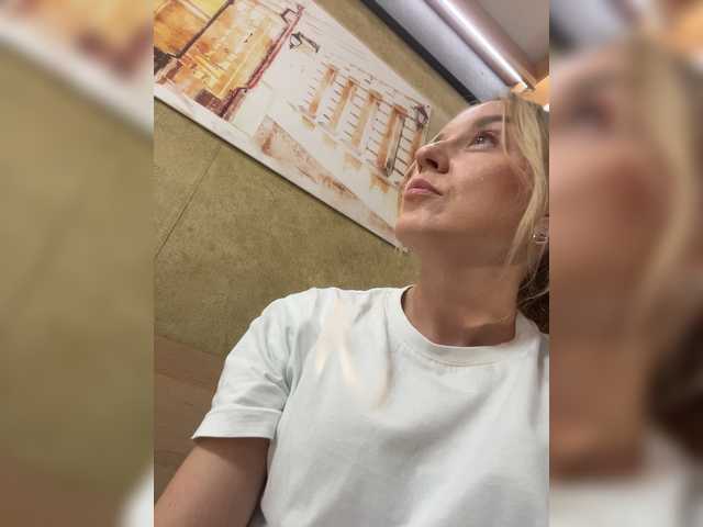 Sara6969 live cam on BongaCams