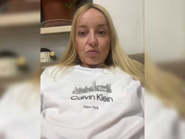Sara6969 live cam on BongaCams