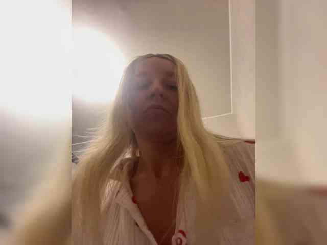 Sara6969 webcam