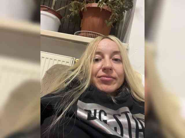 Sara6969 webcam