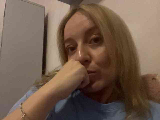 Sara6969 webcam