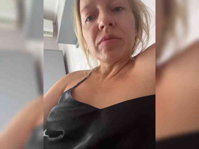 Sara6969 webcam