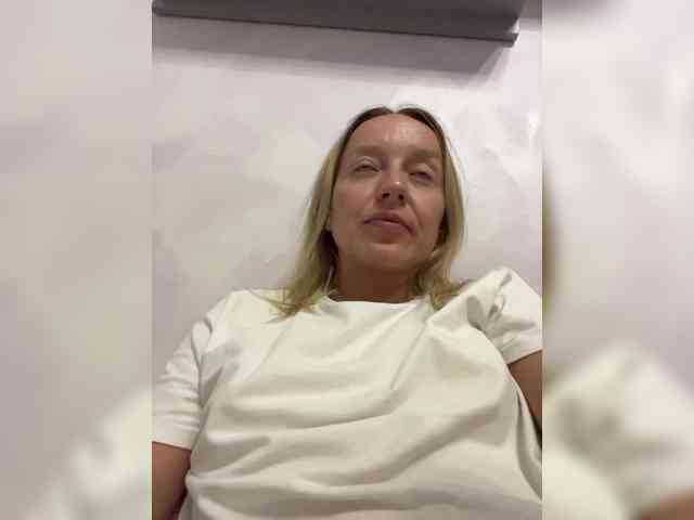 Sara6969 webcam