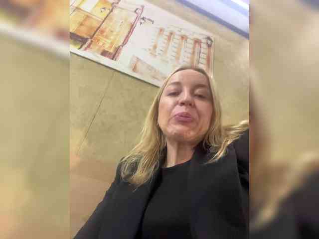 Sara6969 webcam