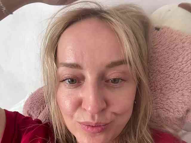 Sara6969 webcam