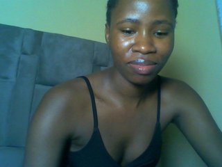 Cuteebony16's Live Webcam