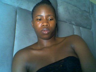 Cuteebony16's Live Webcam