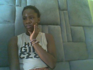 Cuteebony16's Live Webcam