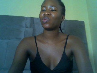 Cuteebony16's Live Webcam