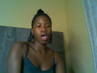 Cuteebony16's Live Webcam