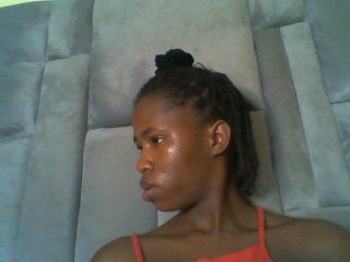 Cuteebony16's Live Webcam