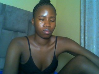 Cuteebony16's Live Webcam