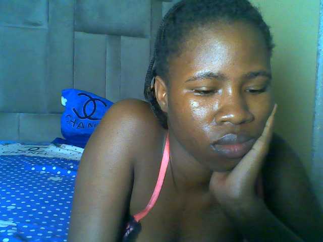 Cuteebony16 webcam