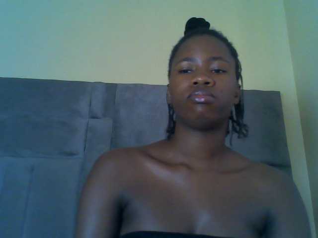 Cuteebony16