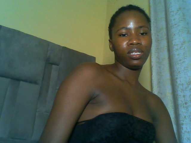 Cuteebony16