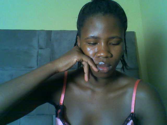 Cuteebony16