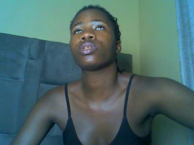 Cuteebony16