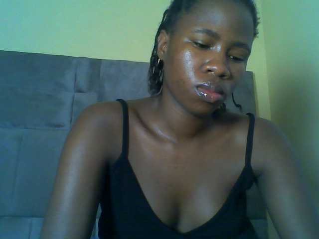 Cuteebony16
