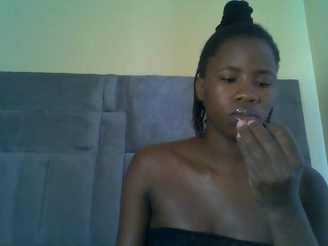 Cuteebony16